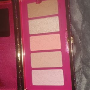 Tarte Blush Clutch Palette